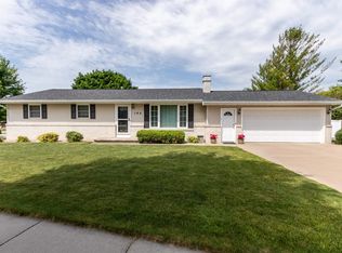 185 Northbreeze Dr, Appleton, WI 54911