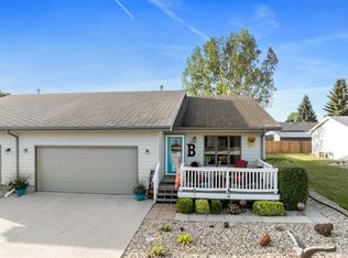 1419 17 1/2 Ave SW, Minot, ND 58701