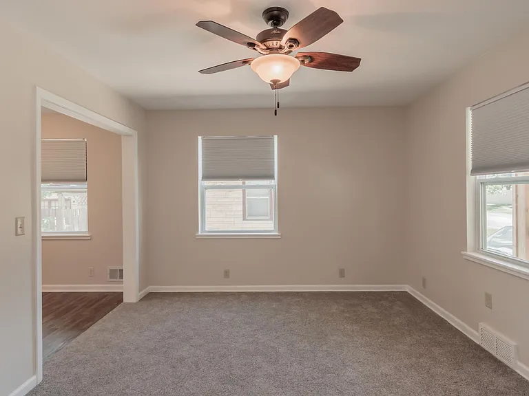 5620 Adams St — Photo 5