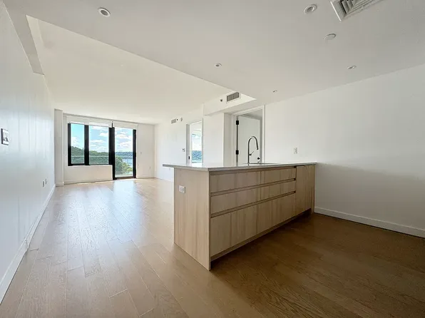 2395 Palisade Avenue 555 image 1 of 10