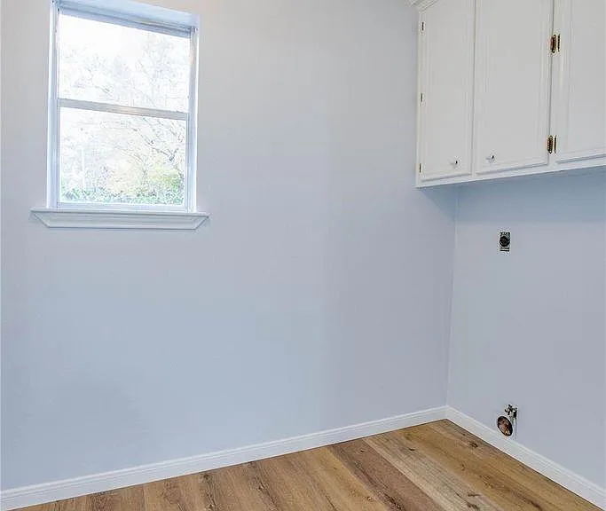 605 Jeff Davis Ct — Photo 13