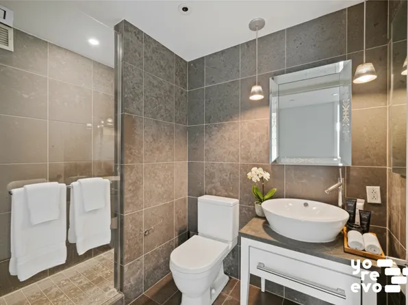 340 East 23rd Street image 9 of 16