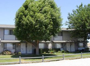 17988 Quantico Rd APT 6, Apple Valley, CA 92307