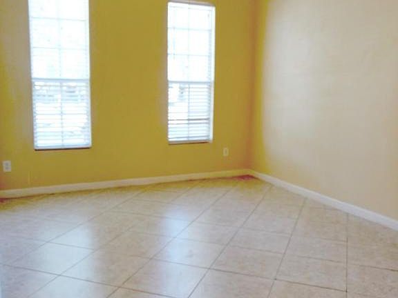 3rd image of 4324 Canby Dr