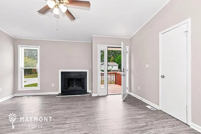 3 bed, 2.0 bath, 1183 sqft, $1,595 — Photo 3