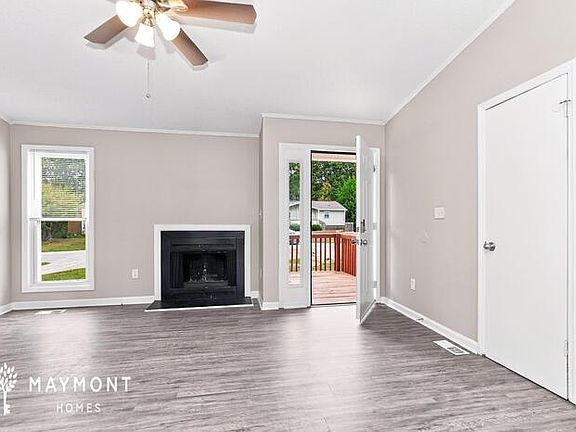 3rd image of 2114 Stoneycreek Dr