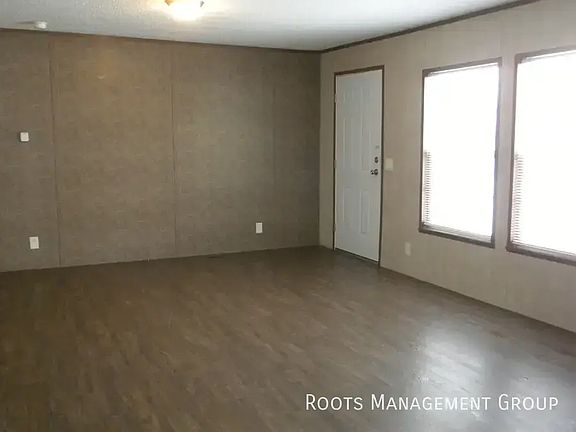 5th image of 710 S Holmes Dr #193