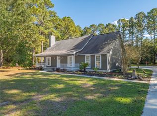 102 Winchester Rd, Waverly, GA 31565