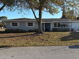 302 Swallow Ave, Sebring, FL 33870