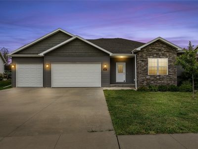 649 Raleigh Ln, Marion, IA, 52302