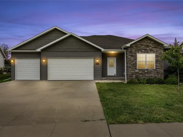 649 Raleigh Ln, Marion, IA 52302