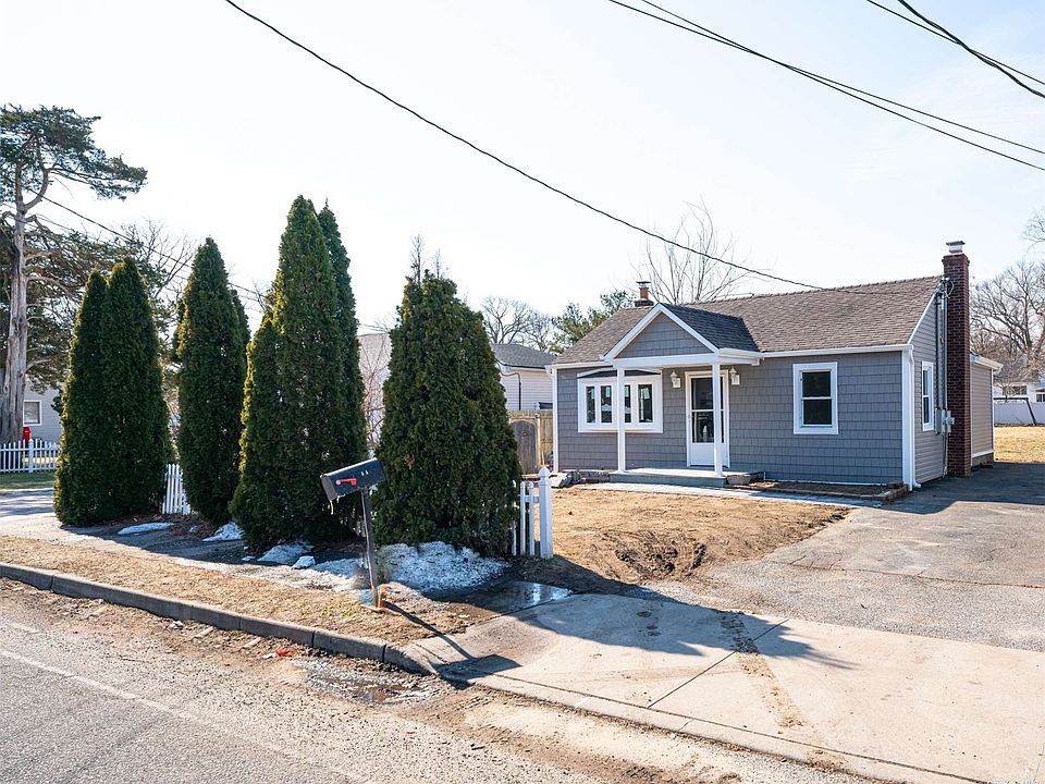 1st image of 14 Marshall Dr