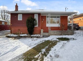 8 Stephenfrank Rd, Toronto, ON M1P 3W3