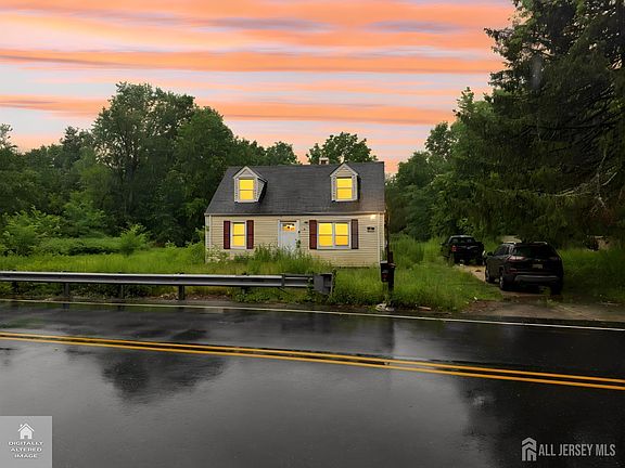 3rd image of 5 Union Hill Rd