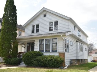 4537 N Newhall St #4539, Milwaukee, WI 53211