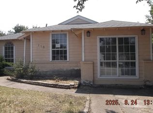 710 W Miller Rd, Garland, TX 75041