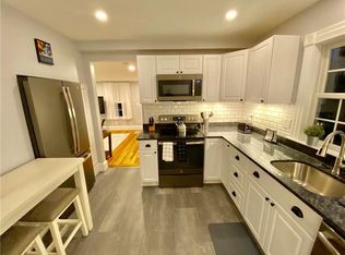 44 Annandale Rd #2-2-2, Newport, RI 02840