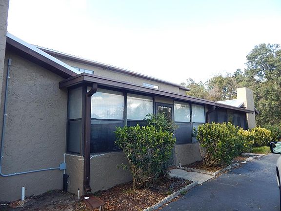 2nd image of 7309 NW 44th Ln