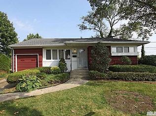 3273 Eric Ct, Wantagh, NY 11793