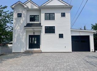 150 Navesink Ave, Highlands, NJ 07732