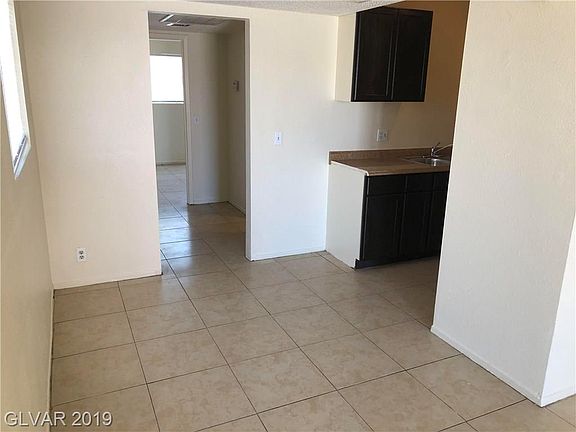 4th image of 1301 N 22nd St