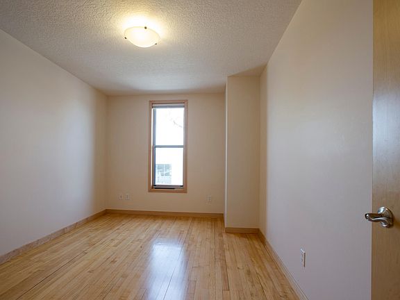 5th image of 2207 Central Ave NE #4