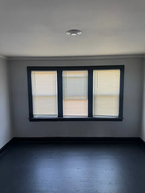 5 bed, 1550 sqft, $1,764 — Photo 4