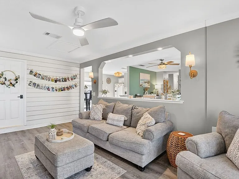 425 Via Valencia Ct — Photo 35