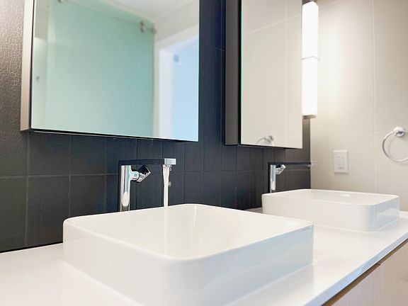 3rd image of 2515 El Camino Real #7