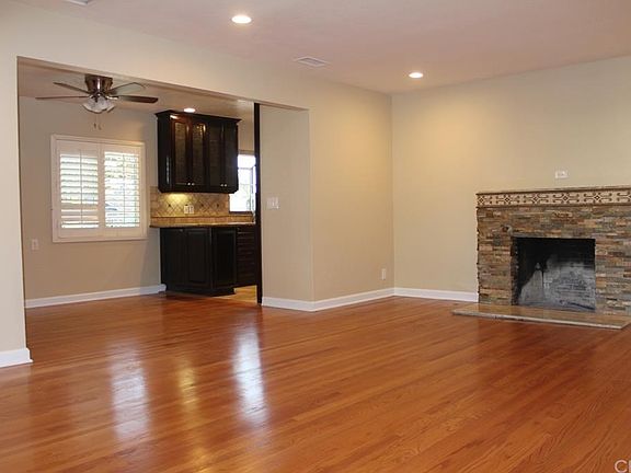 5th image of 306 N Shattuck Pl