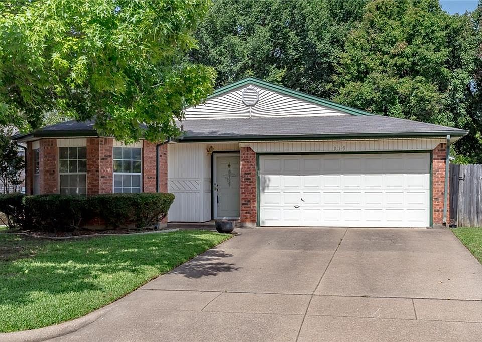 1st image of 919 Blue Jay Dr