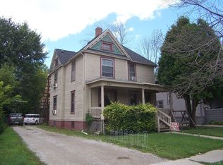 116 S McKenzie St, Adrian, MI 49221