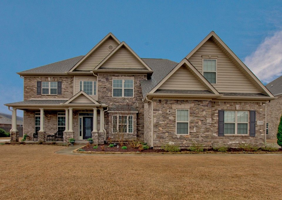 1st image of 3011 Laurel Cove Way SE
