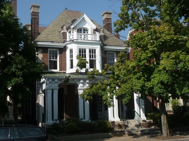 2nd image of 2031 Monument Ave APT 1