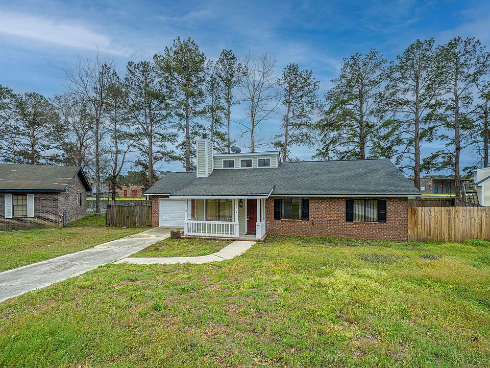 1st image of 105 Cambell Ct