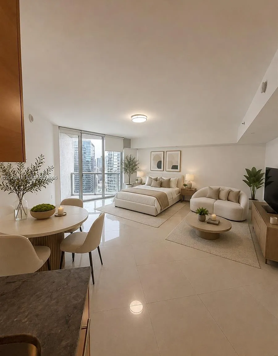 Iconbrickell Condo No 1 — Photo 1