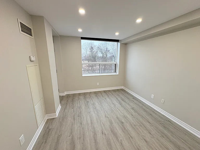 190 Gage Ave S #401 — Photo 6