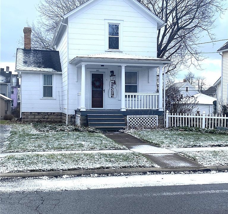1st image of 207 E North Ave