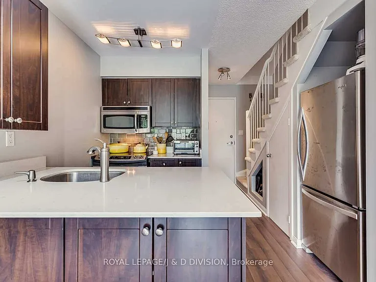139 Merton St #438 — Photo 7