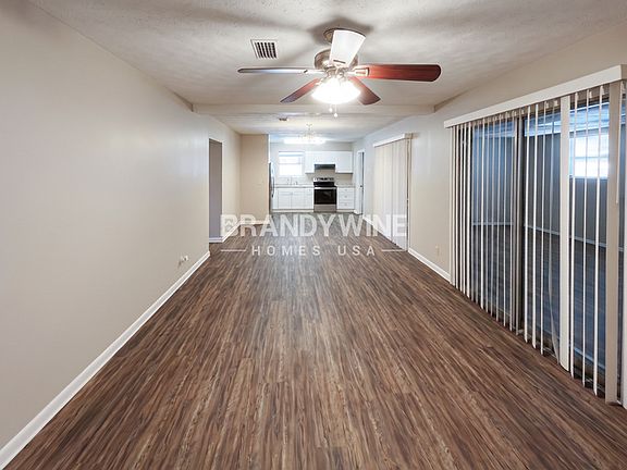 4th image of 3916 Bogata Dr