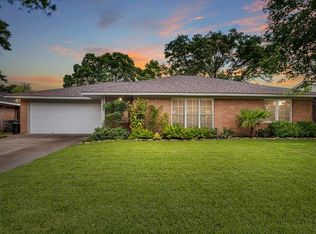 5638 Warm Springs Rd, Houston, TX 77035
