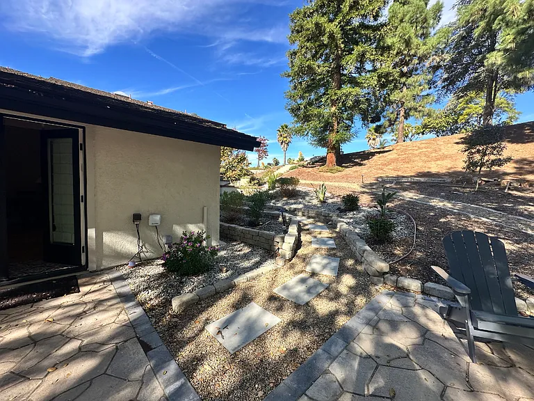 1350 Camino Cristobal #B — Photo 16