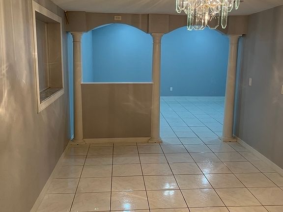 3rd image of 8612 Leeward Dr