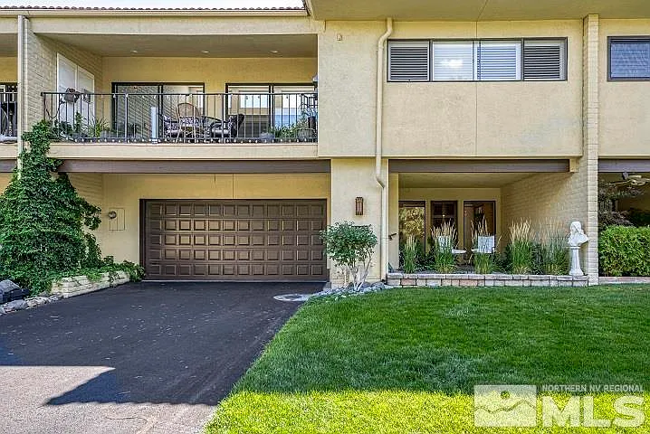 3407 Skyline Blvd photo 1