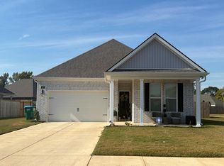 100 Creek Fall Dr, Oakland, TN 38060