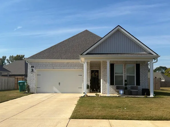100 Creek Fall Dr, Oakland, TN 38060
