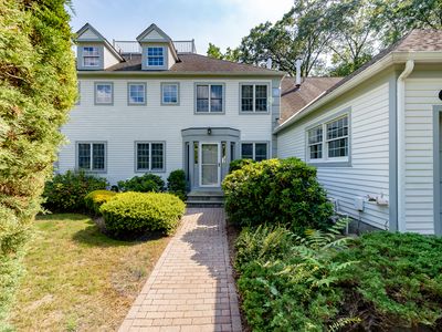 86 Brook Hills Cir, White Plains, NY, 10605