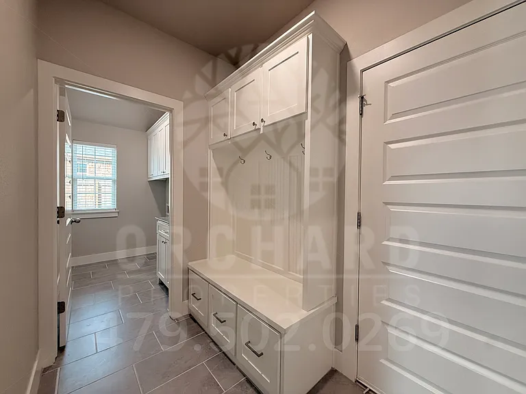 941 Madden St — Photo 17
