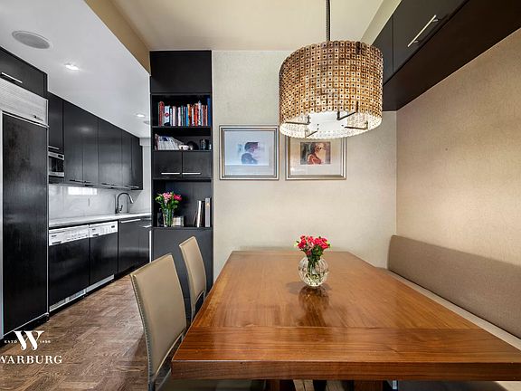 4th image of 35 E 85th St APT 14A