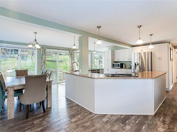 3rd image of 32 Northview Dr